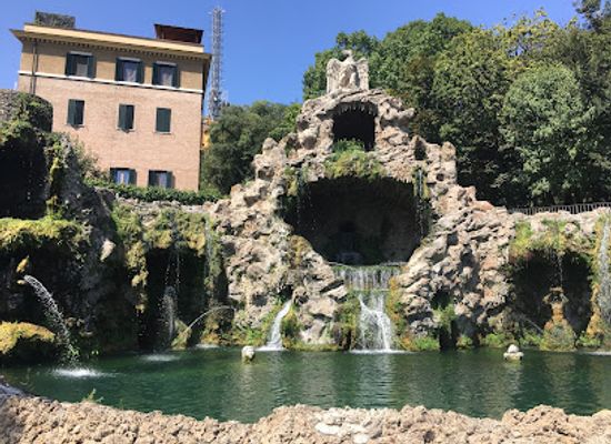 vatican-city/vatican-gardens/landmark/fontana-dell-aquilone