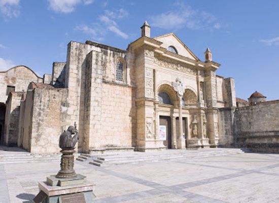 dominican-republic/santo-domingo/landmark/catedral-primada-de-america-de-santo-domingo