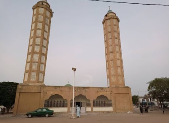 senegal/kaolack/landmark/grande-mosquee-ndorongu-kaolack
