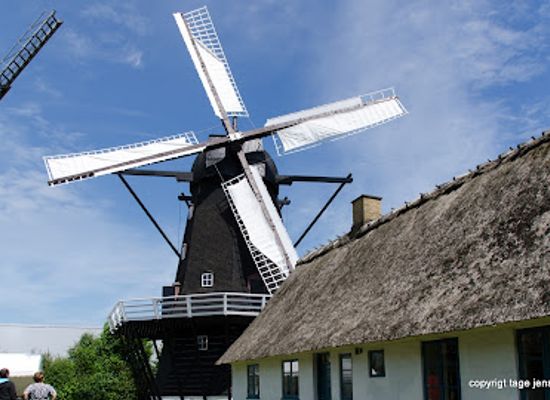 denmark/lolland/landmark/ejegod-windmill