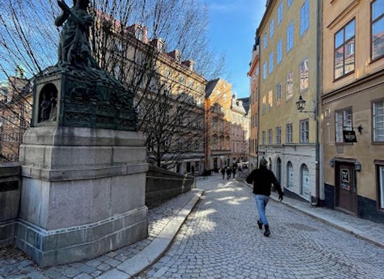 sweden/stockholm/gamla-stan/landmark/st-george-and-the-dragon-statue