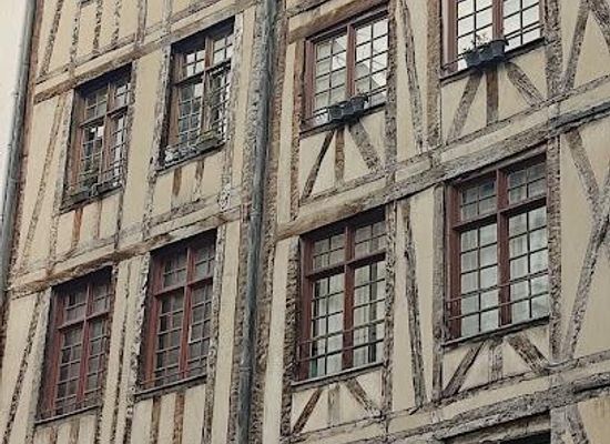 france/versailles/landmark/11-rue-francois-miron