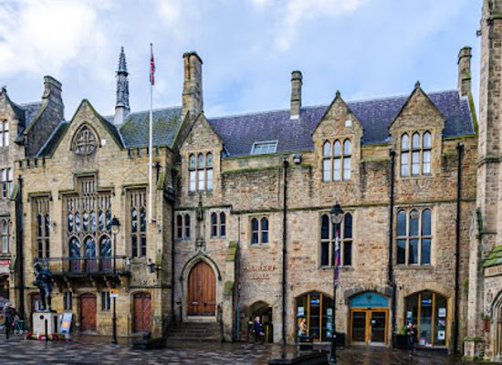 united-kingdom/durham/landmark/durham-town-hall