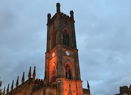 united-kingdom/liverpool/landmark/the-christmace-truce-memorial-statue-st-luke-s-church