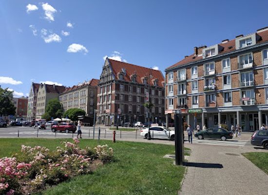 poland/gdansk/old-town/landmark/dariusz-kobzdej-square