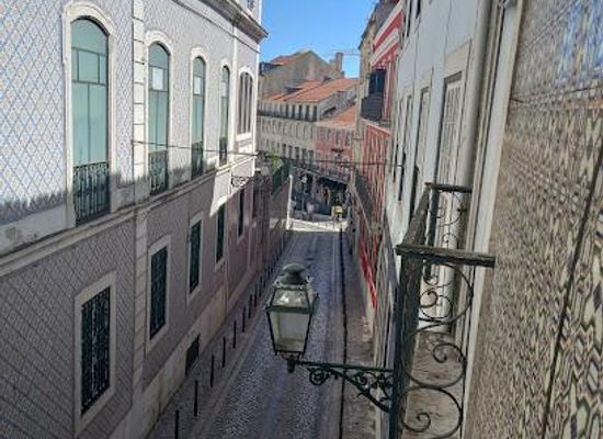 portugal/estremadura/landmark/largo-do-regedor