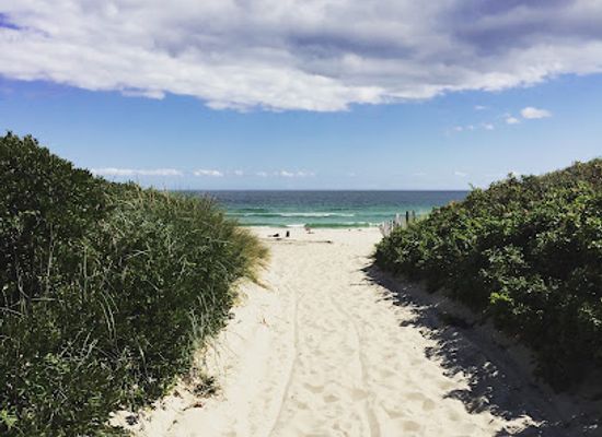 rhode-island/block-island/landmark/mansion-beach