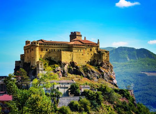 italy/emilia-romagna/landmark/castle-of-bardi