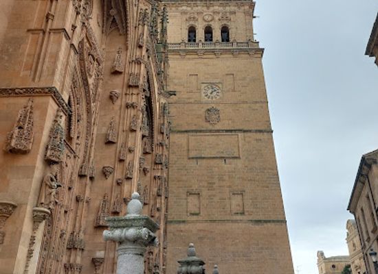 spain/salamanca/landmark/monument-to-miguel-de-unamuno