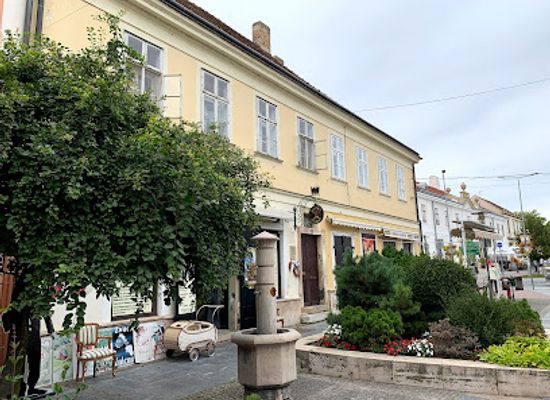 hungary/keszthely/landmark/nostalgia-museum