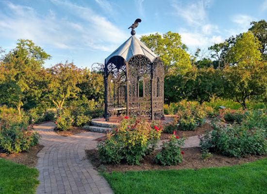 indiana/east-central-indiana/landmark/oakhurst-gardens