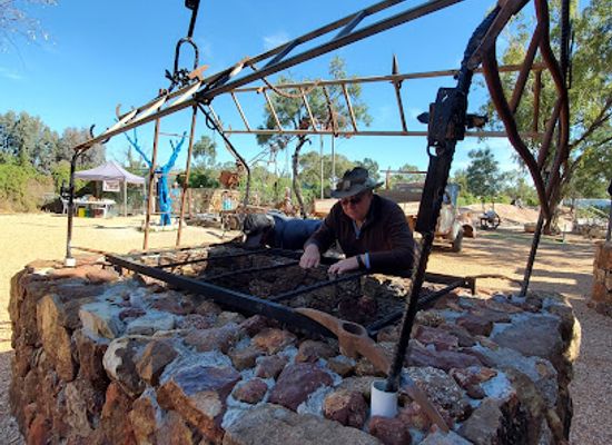 australia/outback/landmark/outback-opal-tours