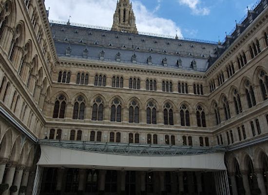 austria/vienna/landmark/altes-rathaus