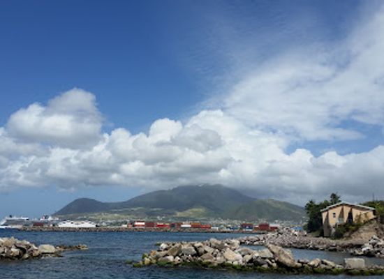 saint-kitts-and-nevis/old-road-town/landmark/dolphin-discovery-saint-kitts
