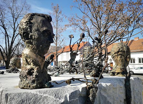 slovenia/prekmurje/landmark/spomenik-ob-100-obletnici-prikljucitve-prekmurja