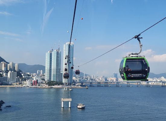 south-korea/busan-beaches/landmark/songdo-bay-station