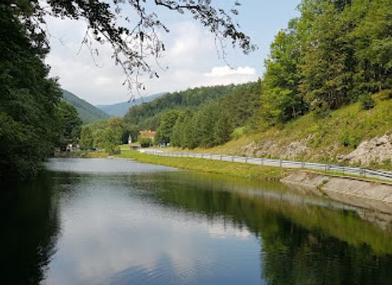 austria/vienna-woods/landmark/stauweiher