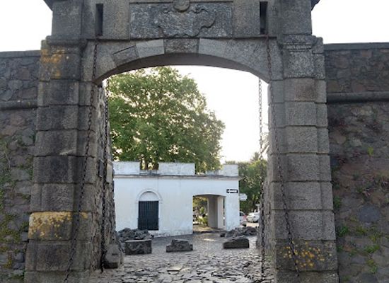 uruguay/colonia-del-sacramento/landmark/ciudad-vieja