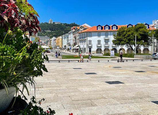 portugal/viana-do-castelo/landmark/praca-da-liberdade