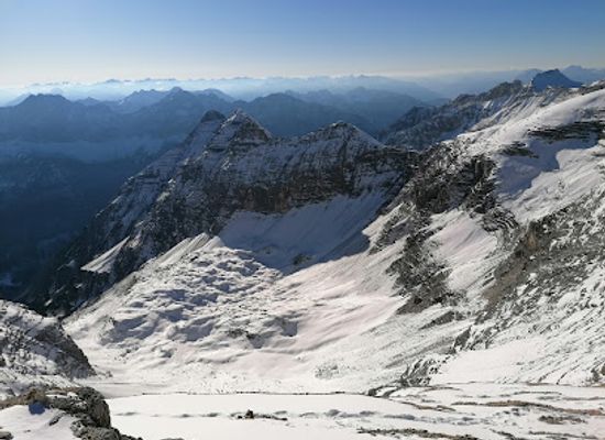 austria/karwendel-mountains/landmark/birkkarspitze-biwak-hutte