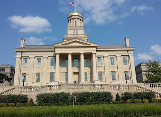 iowa/iowa-city/landmark/old-capitol-museum