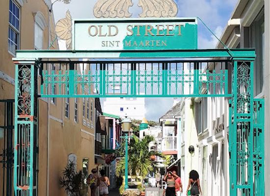 sint-maarten/philipsburg-boardwalk/landmark/shipwreck-shop