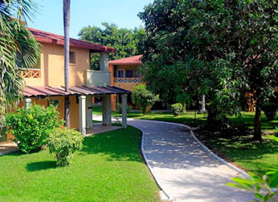 the-gambia/serekunda/landmark/kairaba-beach-hotel