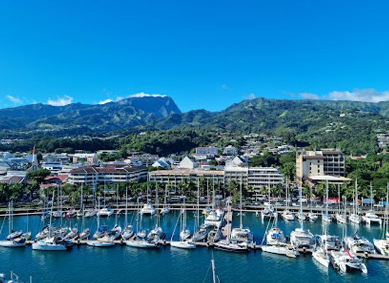 french-polynesia/papeete/landmark/tahiti-by-boat