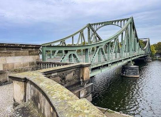 germany/potsdam/landmark/glienicker-brucke