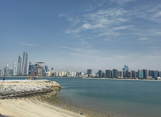united-arab-emirates/abu-dhabi/corniche/landmark/wavebreaker