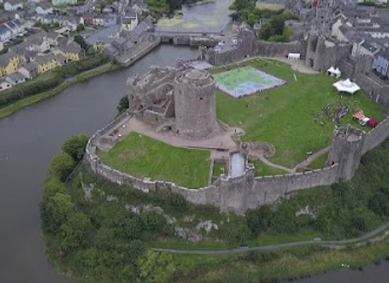 united-kingdom/pembrokeshire-coast-national-park/attraction/pembroke-castle-2