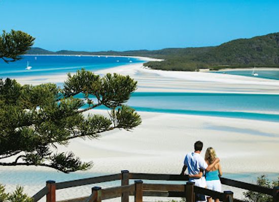 australia/whitsunday-islands/landmark/explore-group-hamilton-island