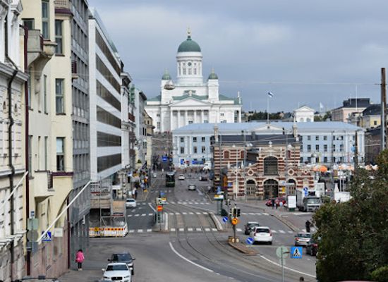finland/helsinki/landmark/memorial-to-the-royal-artillery-regiment-of-finland