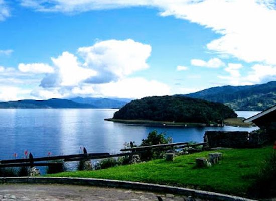 colombia/pacific-region/landmark/laguna-de-la-cocha