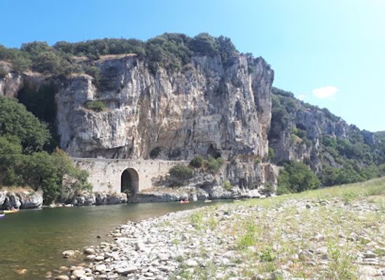 france/ardèche-gorges/landmark/descent-of-the-ardeche