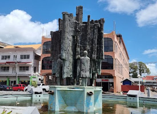 suriname/paramaribo/landmark/vaillantsplein