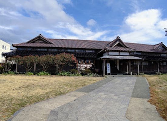 japan/sado/landmark/hangamura-museum-and-gallery