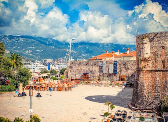 montenegro/budva/landmark/ruins-of-roman-era-necropolis