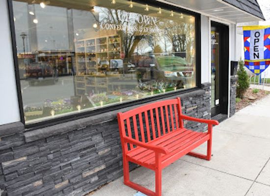 iowa/ankeny/landmark/uptown-confections-curiosities