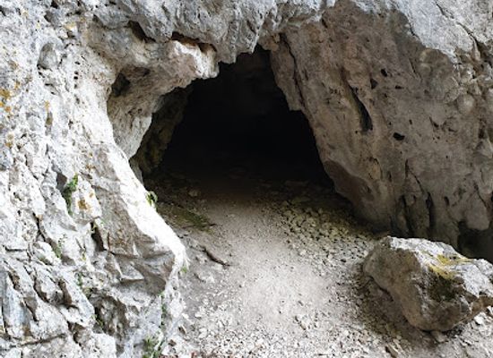 italy/campania/landmark/grotta-profunnata-oasi-wwf-valle-della-caccia