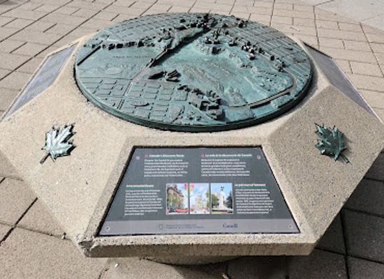 canada/ottawa/centretown/landmark/metal-map-of-downtown-ottawa