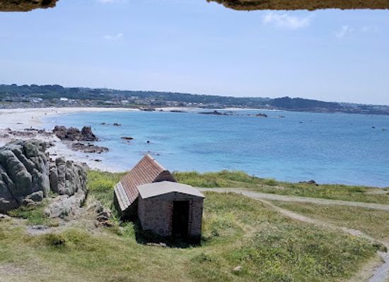 guernsey/perelle-bay/landmark/guernsey-airport
