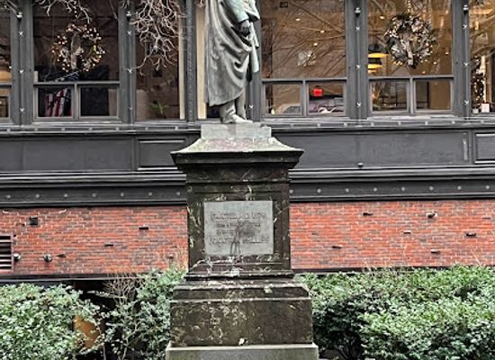massachusetts/quincy/landmark/josiah-quincy-iii-statue