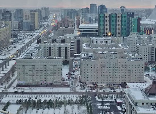 kazakhstan/nur-sultan/landmark/lrt-pamyatnik