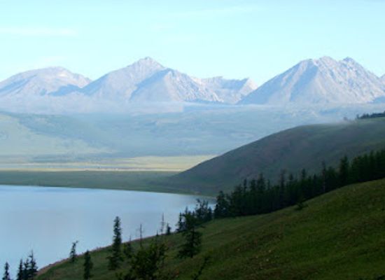 mongolia/khuvsgul-lake/landmark/wooden-cord-island