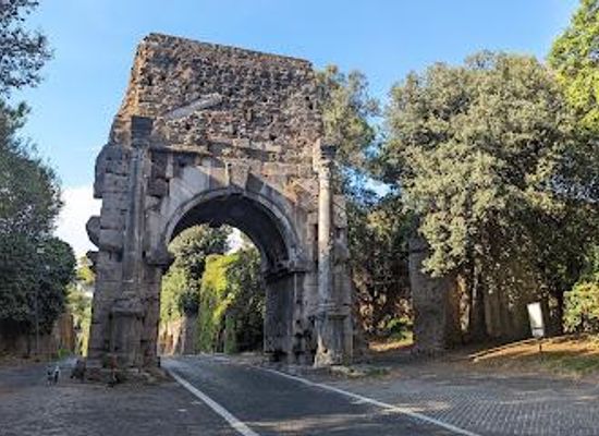 italy/rome/landmark/arch-of-drusus