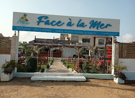 benin/atlantique/landmark/face-a-la-mer