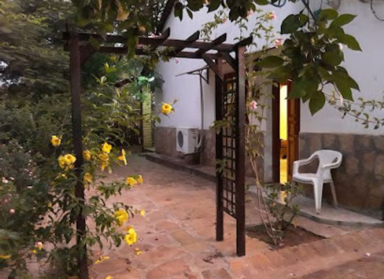 paraguay/villarrica/landmark/hotel-restaurant-paraiso