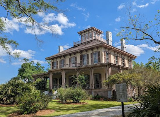 alabama/chattahoochee-river/landmark/fendall-hall