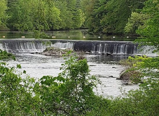 new-hampshire/lakes-region/landmark/contoocook-railroad-covered-bridge